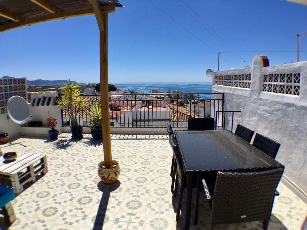 Casa Angelines Holiday Home เนร์คา ภายนอก รูปภาพ