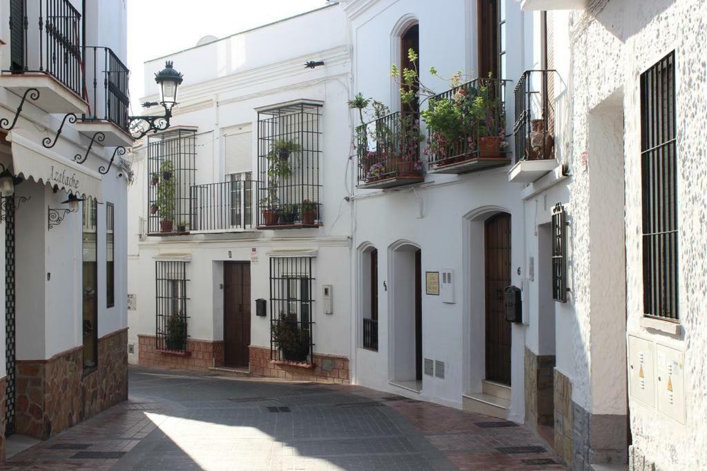Casa Angelines Holiday Home เนร์คา ภายนอก รูปภาพ