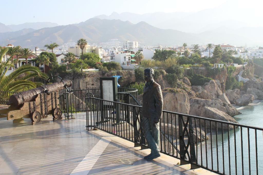 Casa Angelines Holiday Home เนร์คา ภายนอก รูปภาพ